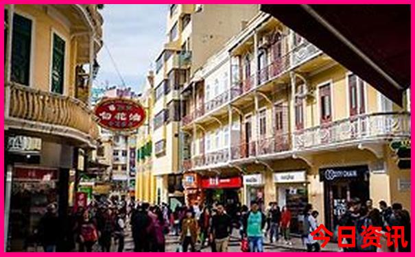夏季适合70岁老人旅游的地方